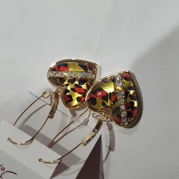 Betsey Johnson Jewelry - Betsey Johnson gold tone acrylic animal print heart shape pave earrings new